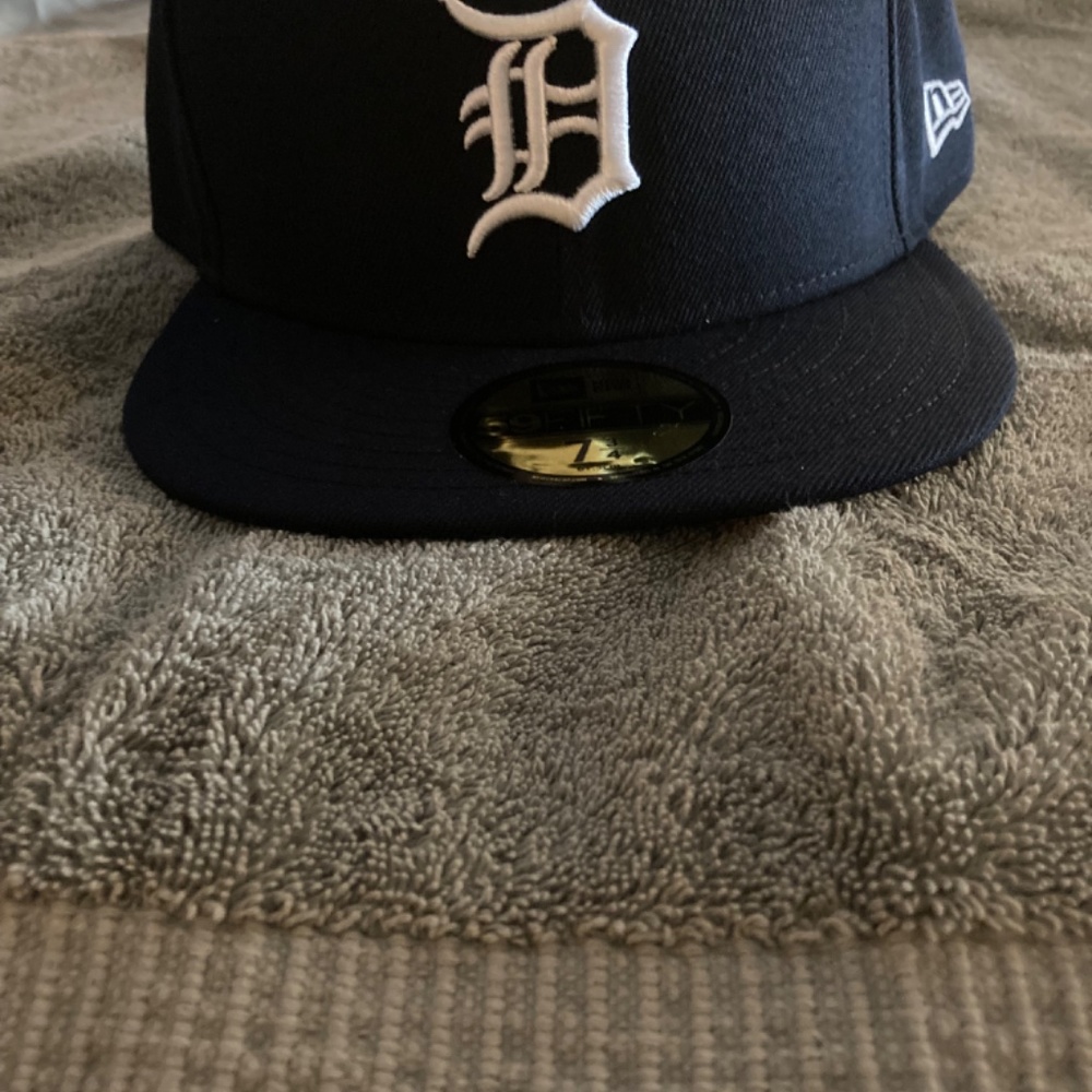 Detroit Tigers New Era Fitted Hat unisex - Picture 16 of 16